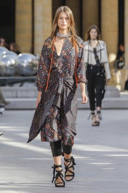Isabel Marant gösteri 