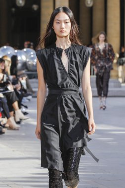 Isabel Marant gösteri 