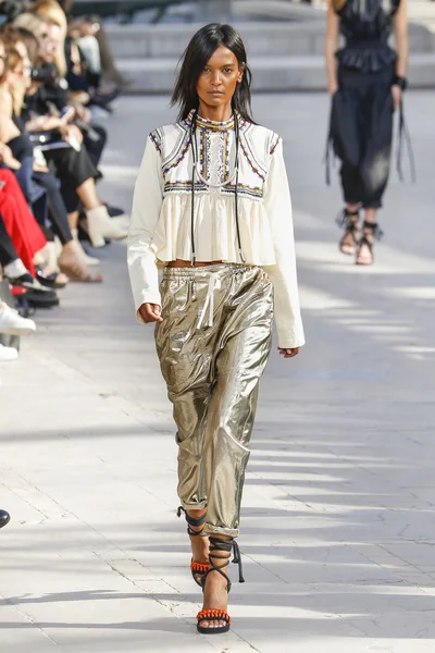 Isabel Marant gösteri 