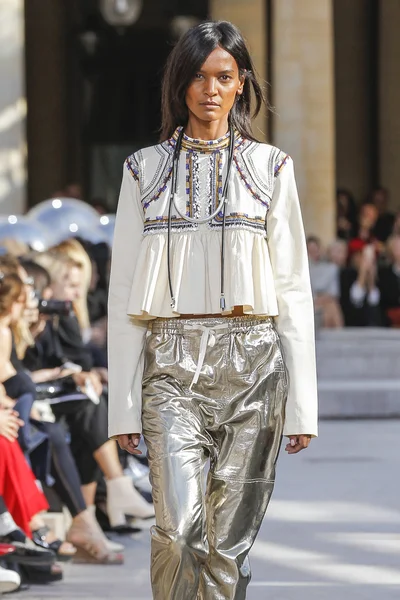 Isabel Marant gösteri 