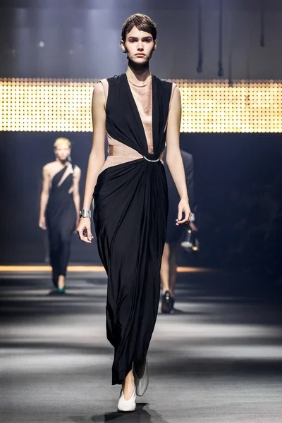 The Lanvin show as part of the Paris Fashion Week Womenswear Spring/Summer — Stock Photo, Image