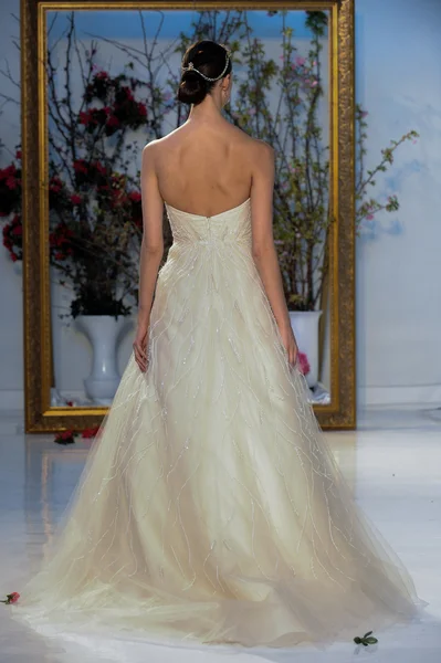 Anne Barge Bridal Show — Stock Photo, Image