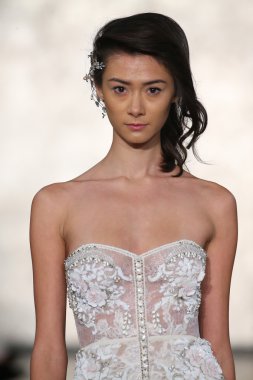 Inbal Dror gelin pist Show