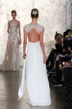 Inbal Dror gelin pist Show