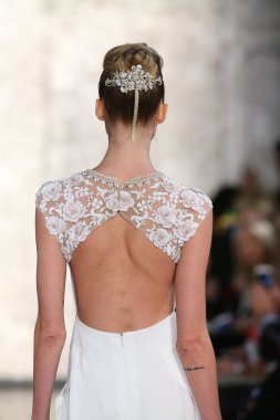 Inbal Dror gelin pist Show