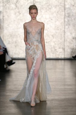 Inbal Dror gelin pist Show