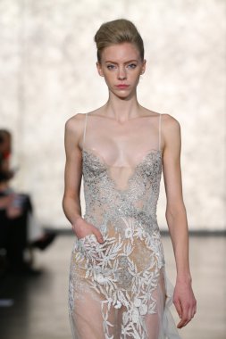 Inbal Dror gelin pist Show