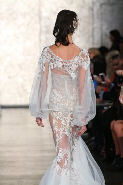 Inbal Dror gelin pist Show 