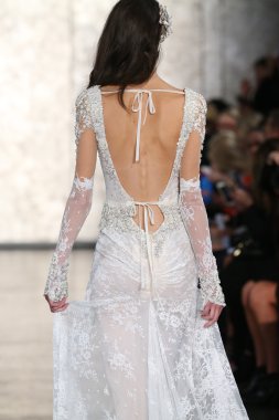 Inbal Dror gelin pist Show 