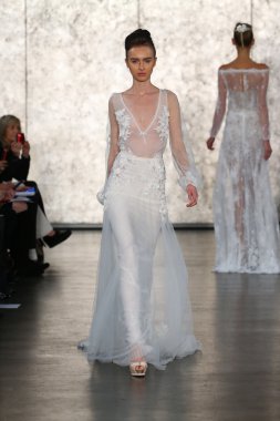 Inbal Dror gelin pist Show 