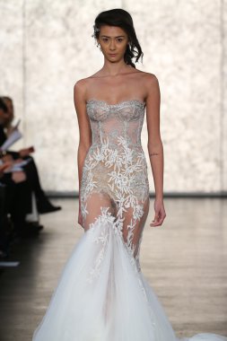 Inbal Dror gelin pist Show 