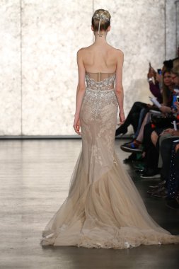 Inbal Dror gelin pist Show 