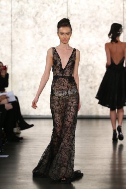 Inbal Dror gelin pist Show 