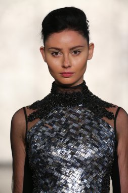 Inbal Dror gelin pist Show 