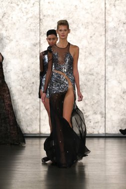 Inbal Dror gelin pist Show