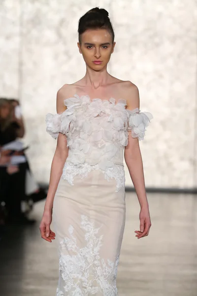 Inbal Dror Bridal Runway Show — Stock Photo, Image