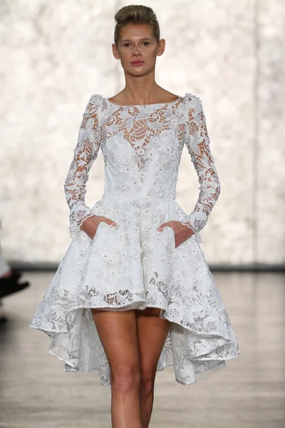 Inbal Dror Bridal Runway Show — Stock Photo, Image