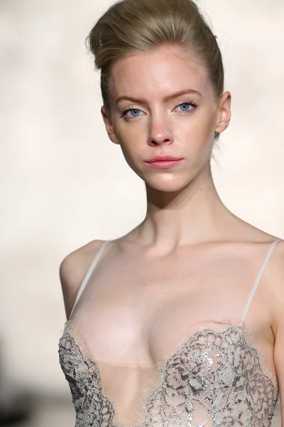 Inbal Dror Bridal Runway Show — Stock Photo, Image