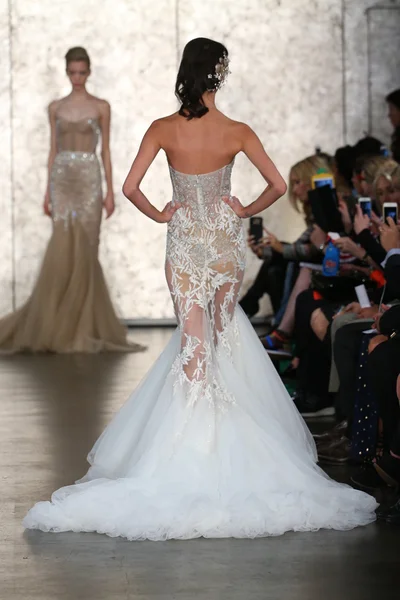 Inbal Dror gelin pist Show 