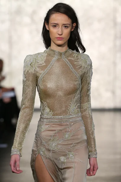 Inbal Dror gelin pist Show 