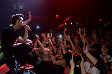 Rus şarkıcı Dima Bilan