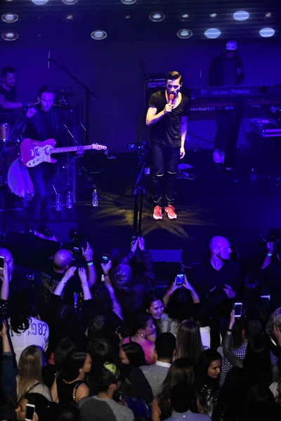 Rus şarkıcı Dima Bilan