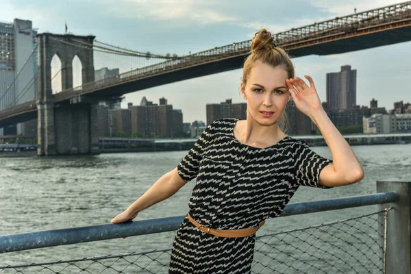 Young pretty sexy lady outdoor on the pier — Zdjęcie stockowe