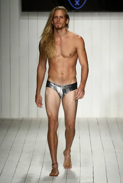 MisterTripleX fashion show for Miami Swim Week — Stock Photo, Image
