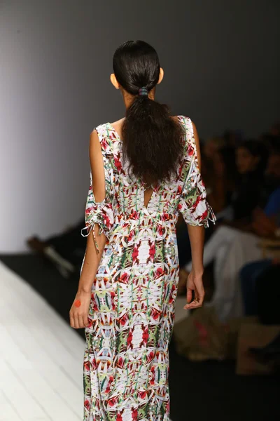 Shore Road defile Miami hafta yüzmek için — Stok fotoğraf