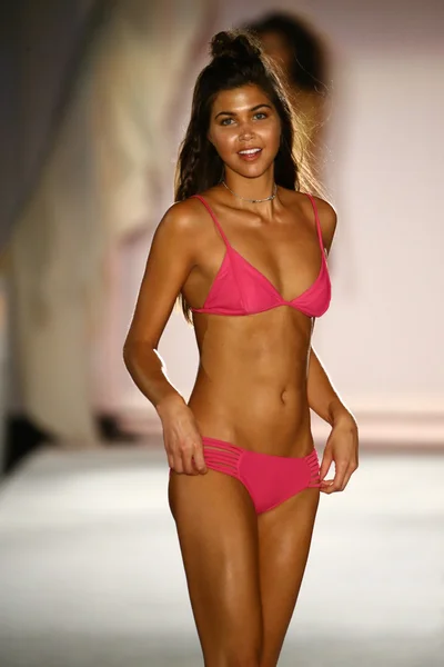 Frankies Bikinis fashion show at W hotel for Miami Swim Week — Stock Photo, Image