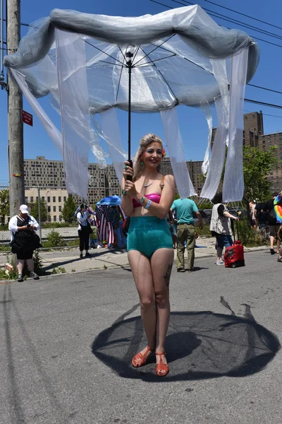 34e défilé annuel des sirènes à Coney Island — Photo