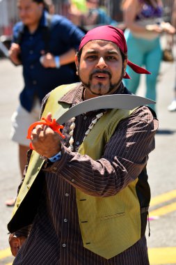 34 Yıllık Denizkızı Geçit Coney Adası'nda