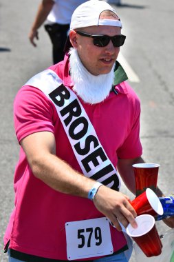 34 Yıllık Denizkızı Geçit Coney Adası'nda