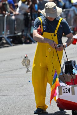 34 Yıllık Denizkızı Geçit Coney Adası'nda