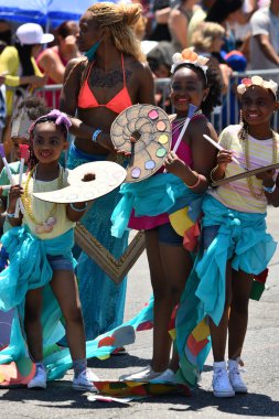 34 Yıllık Denizkızı Geçit Coney Adası'nda