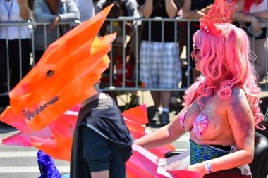 34 Yıllık Denizkızı Geçit Coney Adası'nda