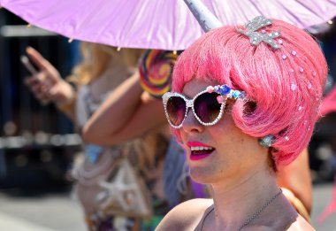 34 Yıllık Denizkızı Geçit Coney Adası'nda