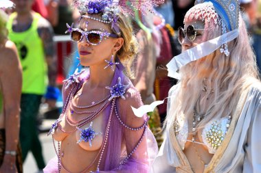 34 Yıllık Denizkızı Geçit Coney Adası'nda