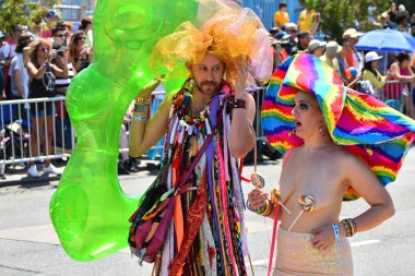 34 Yıllık Denizkızı Geçit Coney Adası'nda