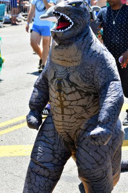 34 Yıllık Denizkızı Geçit Coney Adası'nda