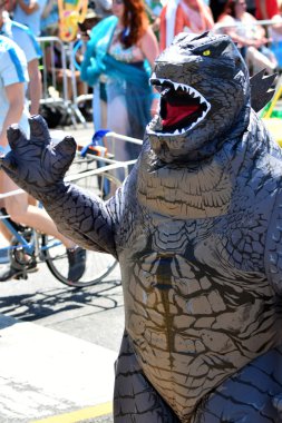34 Yıllık Denizkızı Geçit Coney Adası'nda