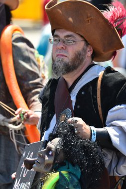 34 Yıllık Denizkızı Geçit Coney Adası'nda