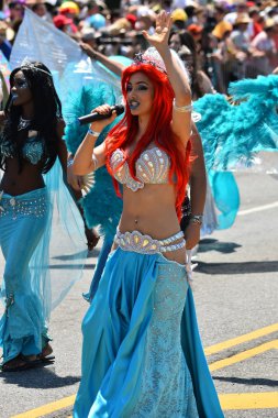 34 Yıllık Denizkızı Geçit Coney Adası'nda