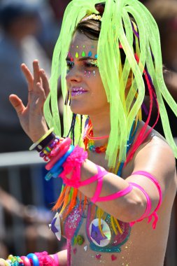 34 Yıllık Denizkızı Geçit Coney Adası'nda