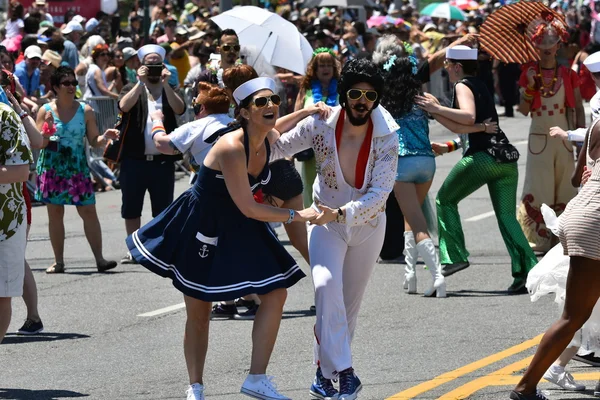 34: e årliga Mermaid Parade på Coney Island — Stockfoto