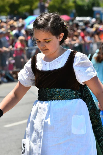 34º Desfile Anual de Sirenas en Coney Island — Foto de Stock