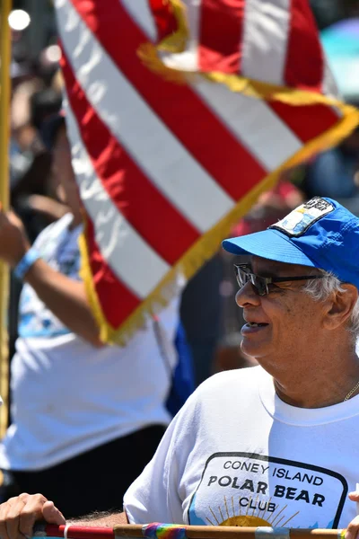 34e jaarlijkse zeemeermin parade op Coney Island — Stockfoto