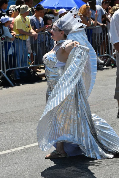 34. roční přehlídka mořské panny na Coney Islandu — Stock fotografie