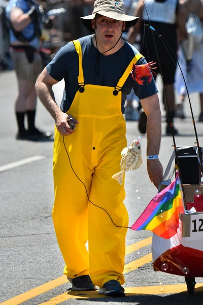 34 Yıllık Denizkızı Geçit Coney Adası'nda