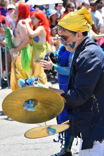 34e défilé annuel des sirènes à Coney Island — Photo